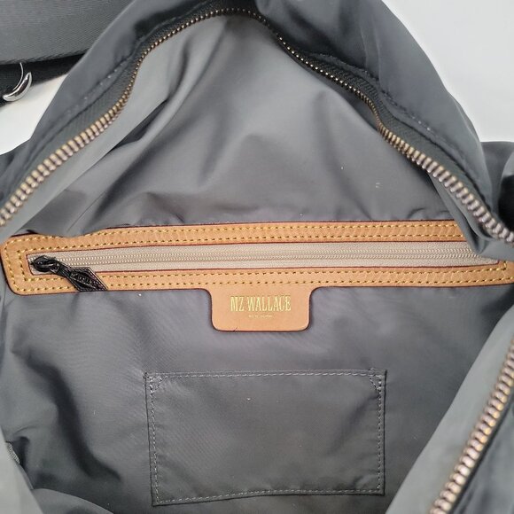 ✨ MZ Wallace Black Nylon Crossbody Sling Bag – Lightweight NYC Essential ✨ - Picture 7 of 10